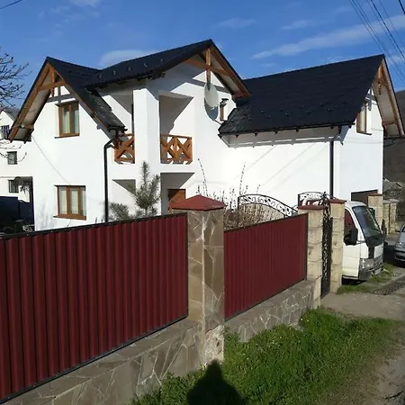 зґарда Apartment *