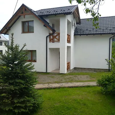 зґарда Apartment *